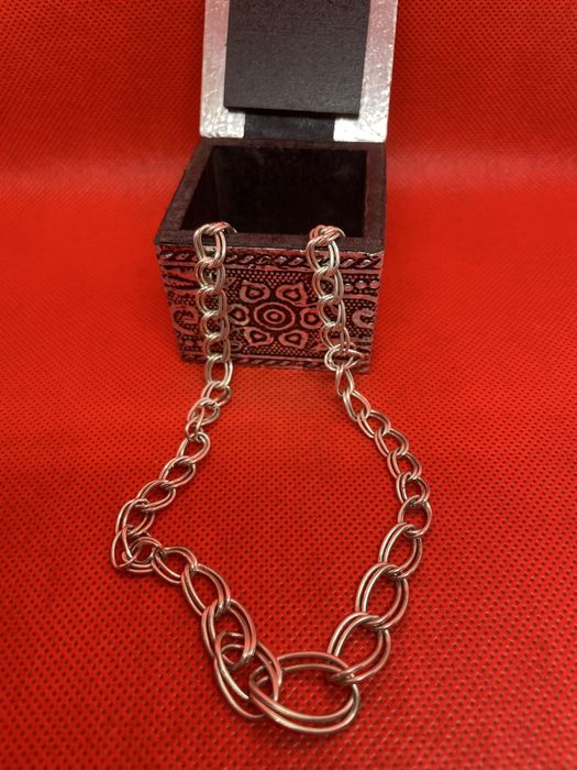 Volta em prata com elos duplos, em caixa