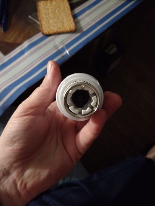 Набор термоголовок для отопления цена за 6шт