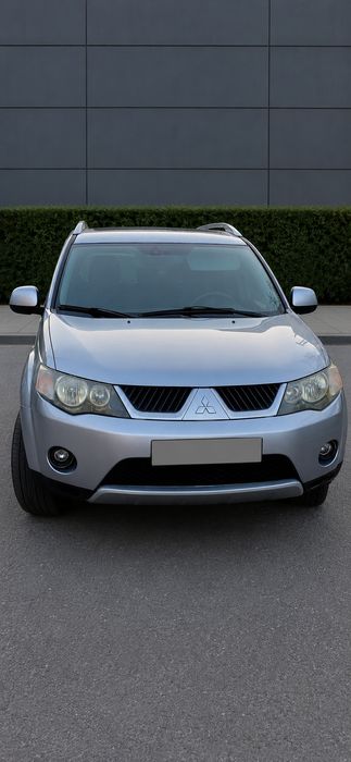 Продаю Mitsubishi Outlander 2008.