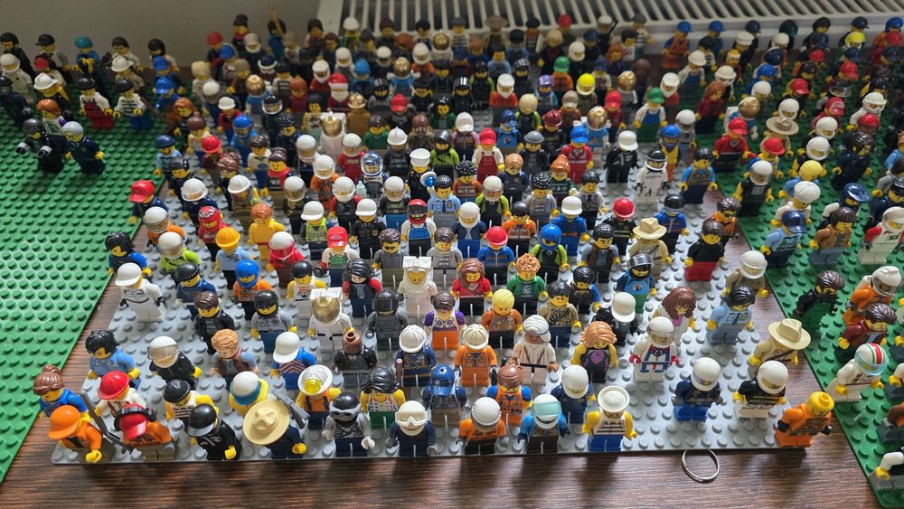 Minifigurki Lego city po 5 zł szt