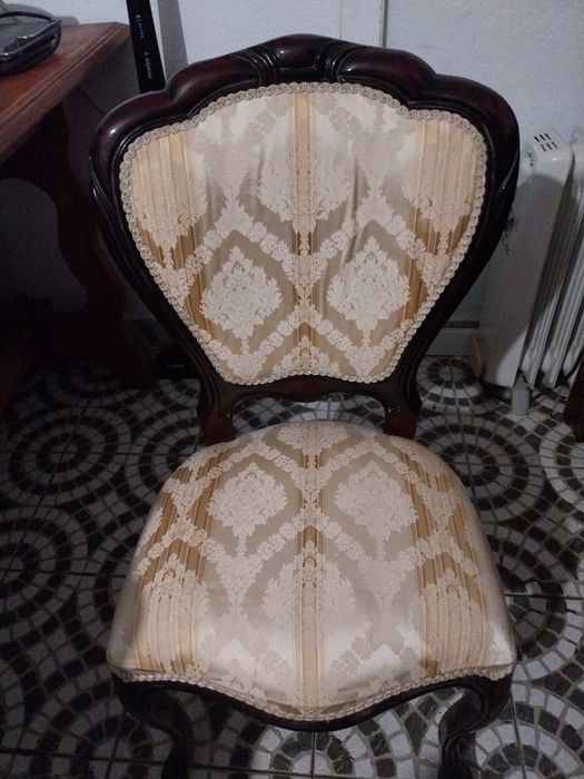 Cadeira almofadada