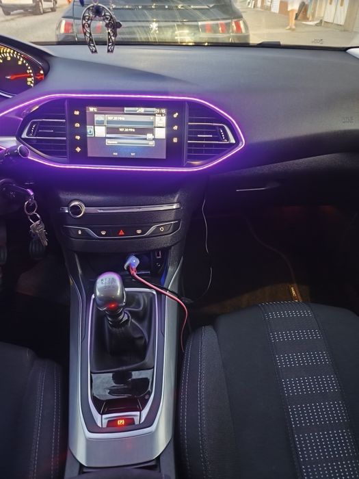 Peugeot 308 BLUEHD