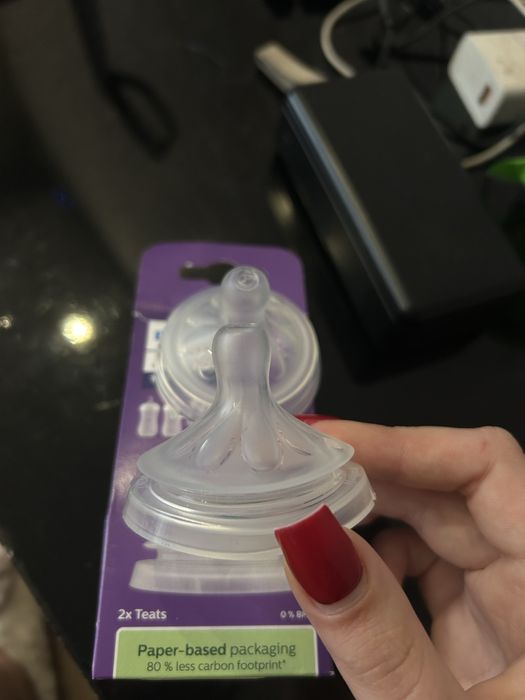 Соска силікована Philips ABENT Natural 3+