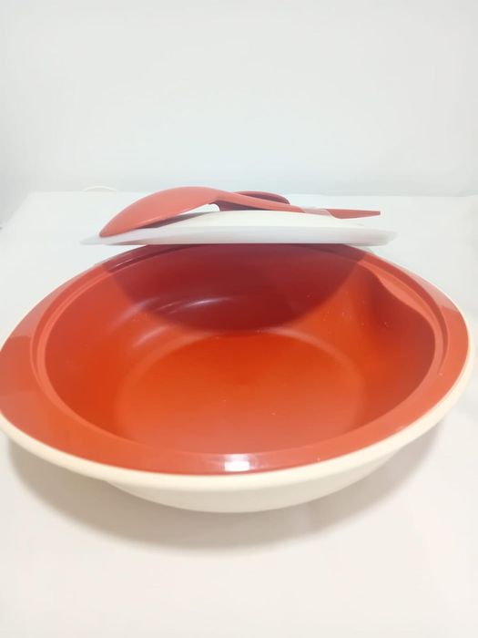 Tupperware de agua quente