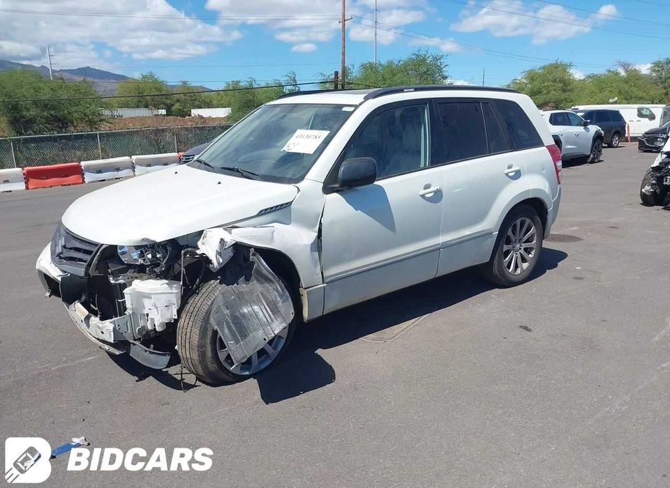 SUZUKI GRAND VITARA 2013 2.4 Części