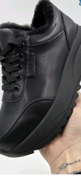 vzutu.com сайт 1000 грн натуральна шкіра та хутро 35 та 36  ,37 розмір