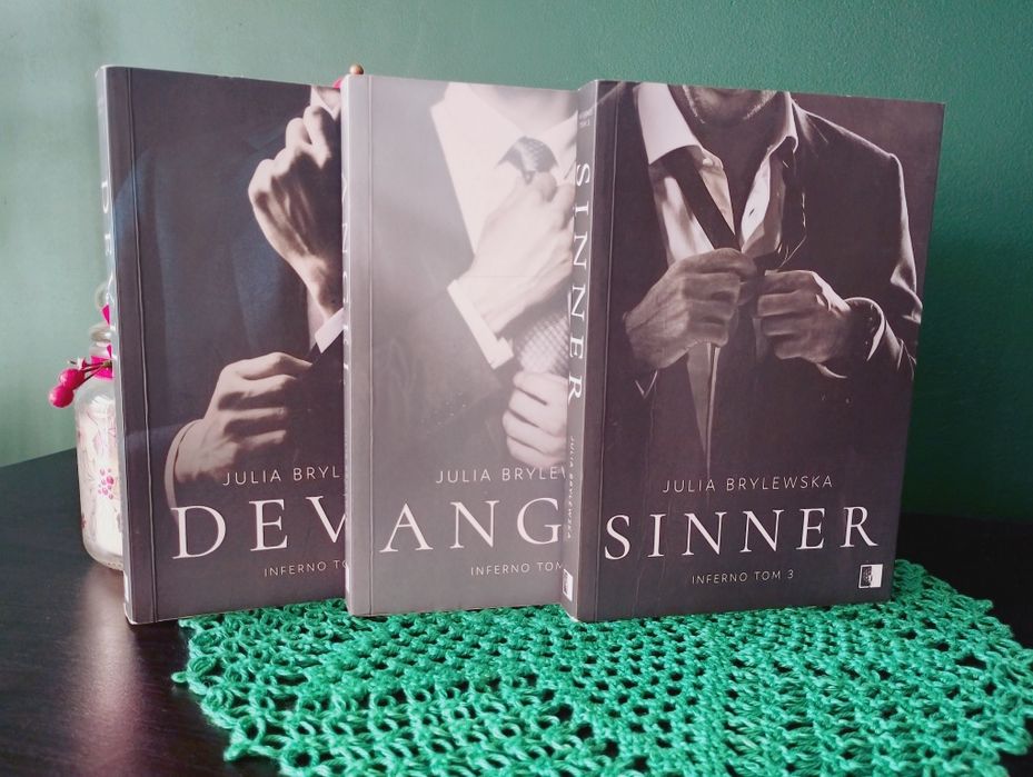 Seria Inferno Julia Brylewska
