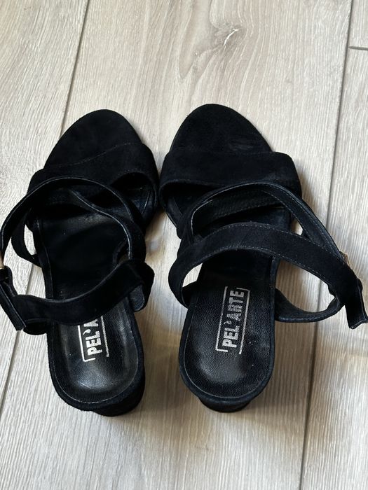 Sapatos salto alto em pele - PEL’ARTE (COMO NOVOS)