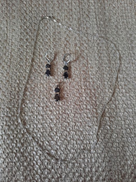 Srebrny komplet kolczyki kotki + zawieszka z łańcuszkiem