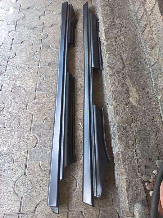 Накладки порогов наружные  ваз 2110-12  заводские