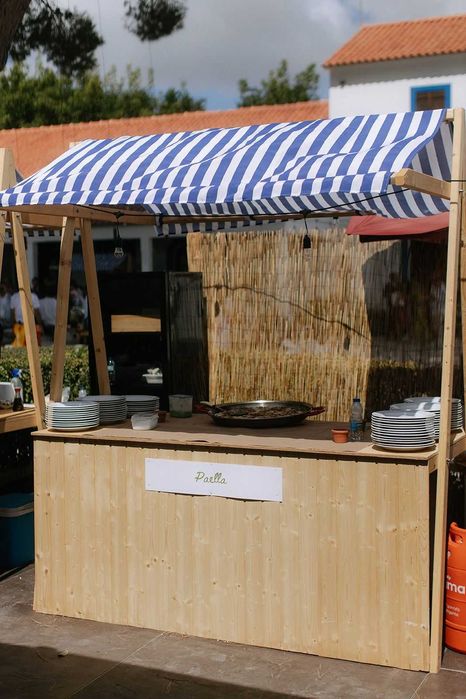 Barraquinhas de madeira para eventos / feiras / casamentos – 2x1m com cobertura
