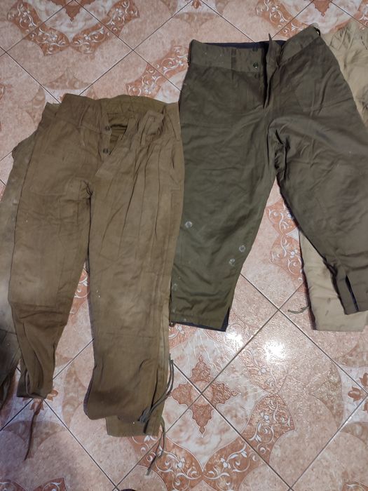 Продам куртки разные и др амуниц.