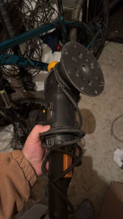 Поліроль машинка