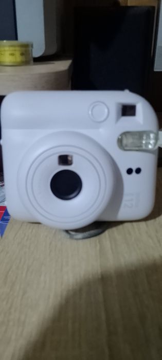 Фотоапарат Instax Mini  12