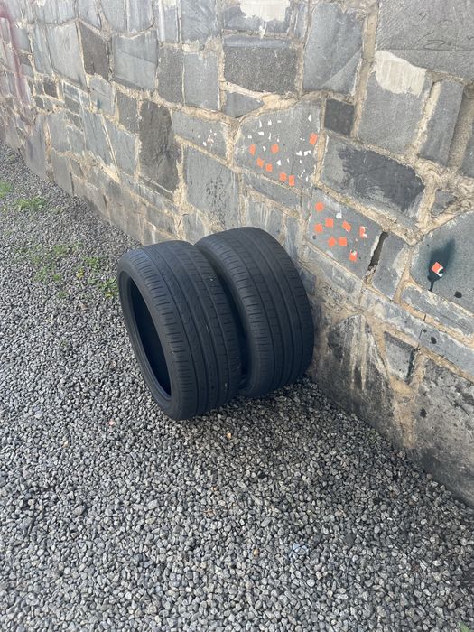 Продам резину pireli 245-40r18