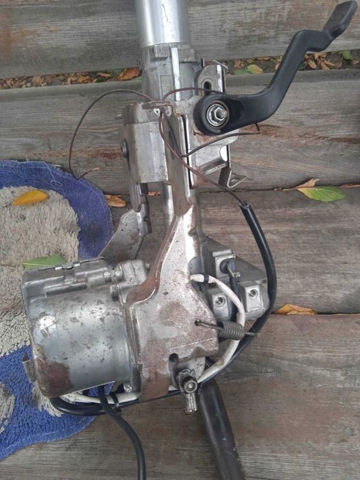 Електропідсилювач керма (EPS) Nissan