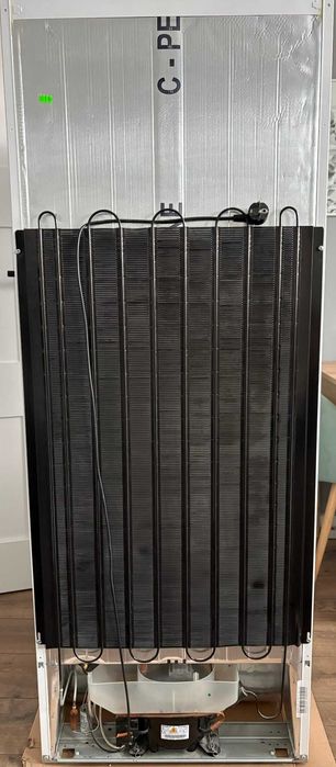 Lodówko-zamrażarka wolnostojąca Indesit