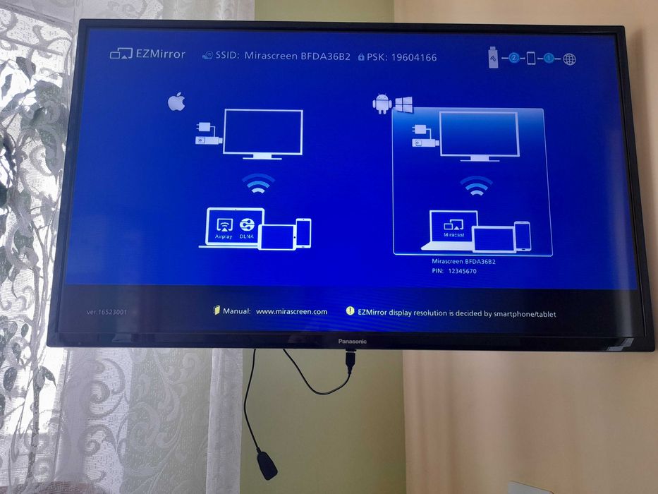 WiFi трансмітер Mirascreen.