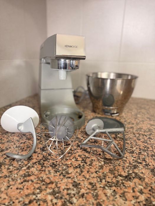 Batedeira/ misturador KENWOOD c/ oferta liquidificador