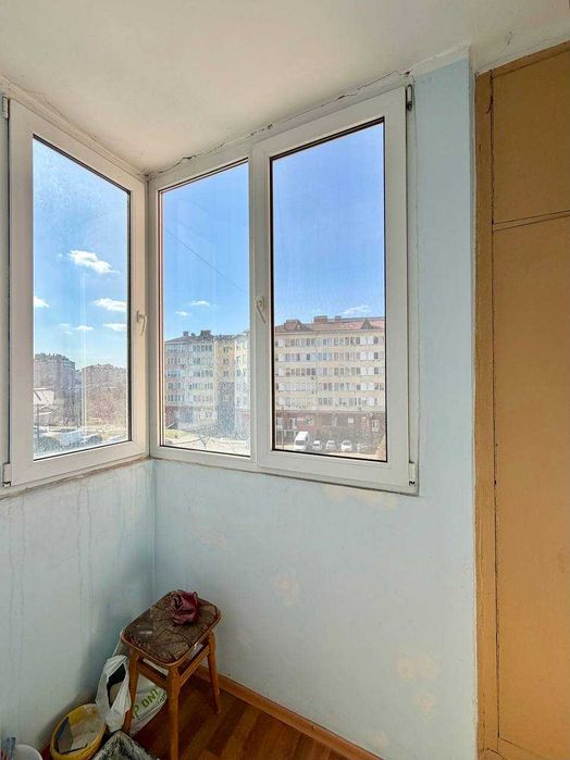 2 кім вторинка в хорошому житловому стані