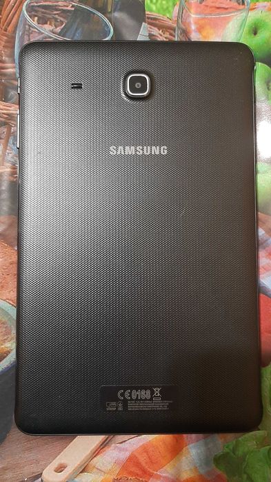 Планшет Samsung Galaxy Tab E 9.6" Android 7.1.2