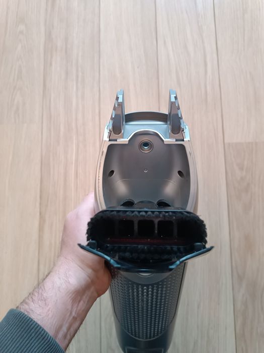 /// Odkurzacz pionowy Bosch 23V Flexxo Gen2 Serie 4 - korpus, obudowa