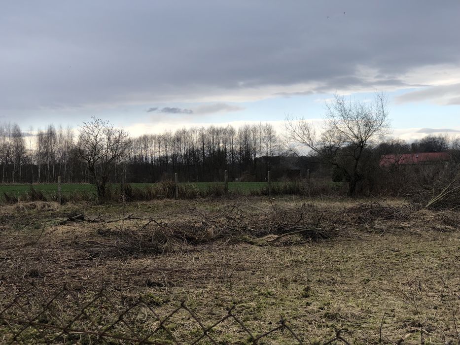 Dzialka Chróstnik 11.5 ar pod zabudowę jednorodzinną