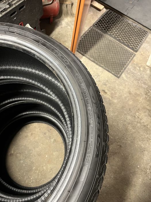 Opony zimowe debica frigo 2 225/45/18 bardzo dobry stan