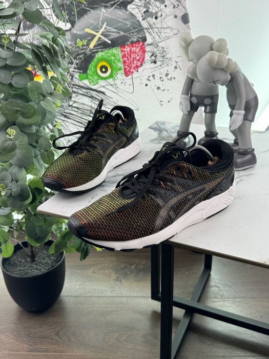Кросівки Asics Gel Kayano 44.5 розмір Е12829