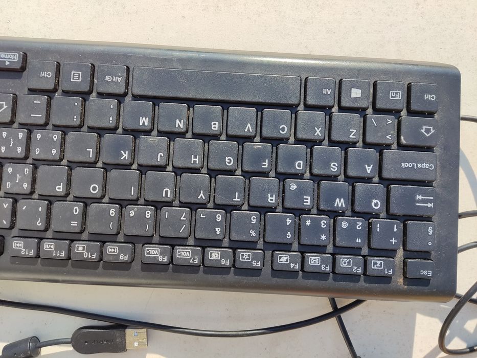 Teclado Acer e rato Microsoft