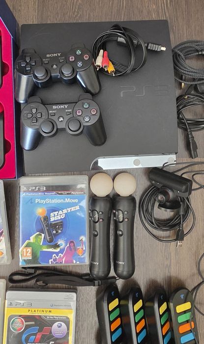 Playstation 3  com 8 Buzz e outros jogos