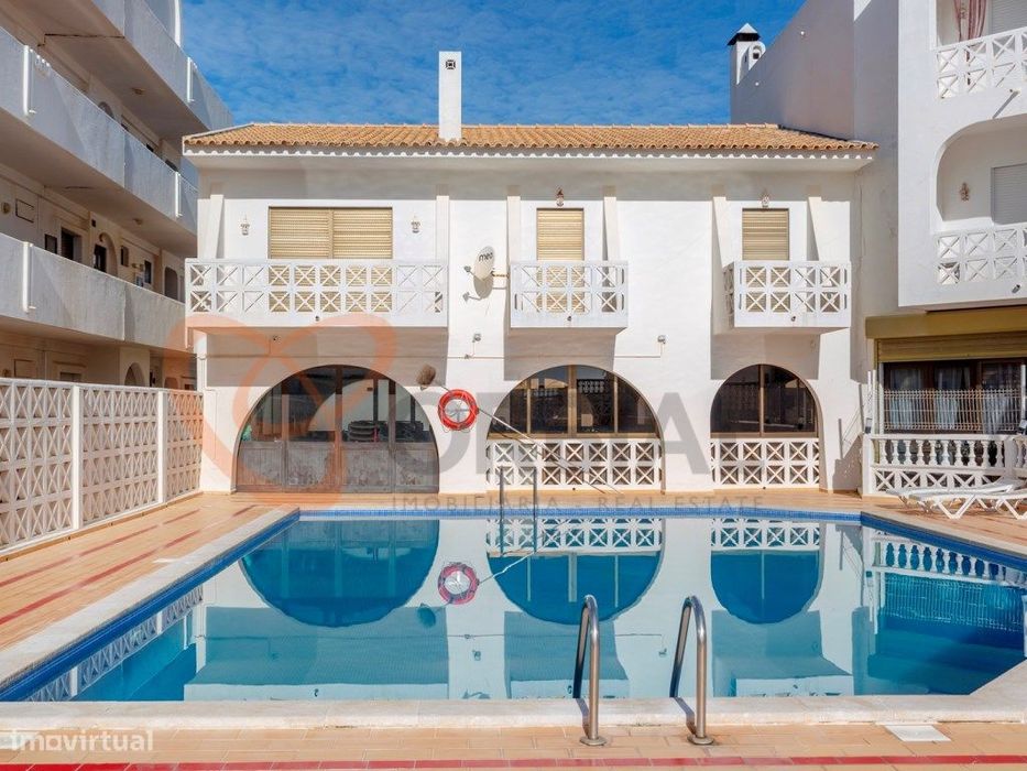 Apartamento T2 para venda em Albufeira com piscina e a poucos metro... — Albufeira E Olhos De Água, Faro