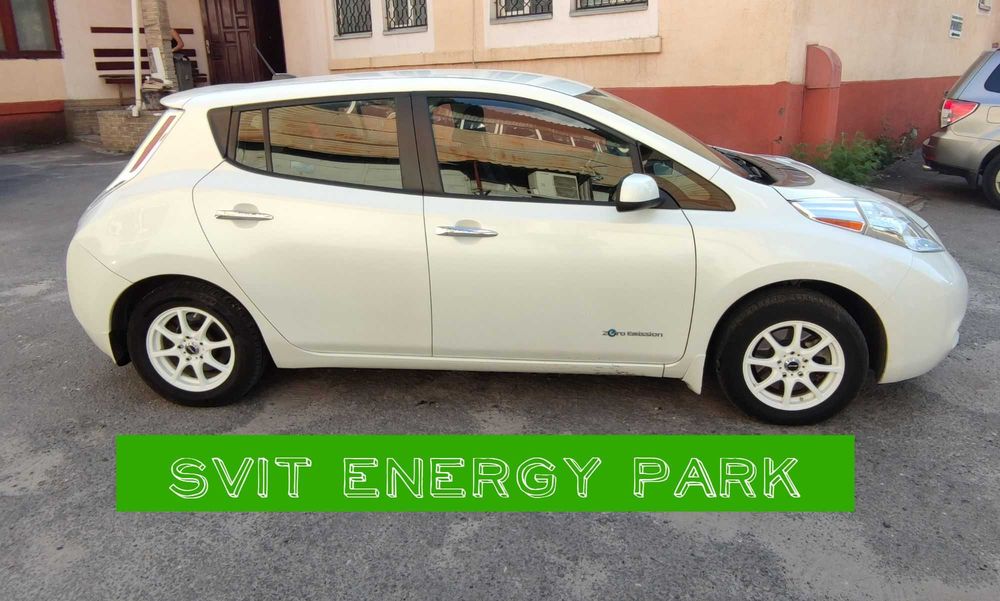 Nissan Leaf 40квт + безлімітні безкоштовні зарядки.