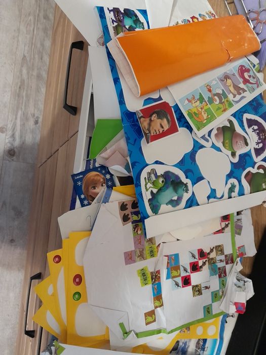 Czasopisma lego chima,ninjago i naklejki