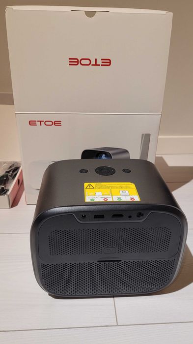 Projektor Etoe E3 Pro - okazja (szczelna optyka)
