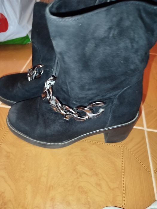 Віддам безкоштовно одяг для дівчини жінки блузка плаття джинсовка