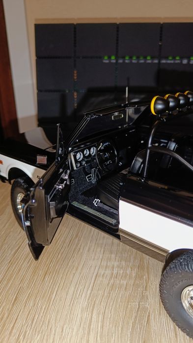 Chevrolet K/5 Blazer (1:18) - ACME