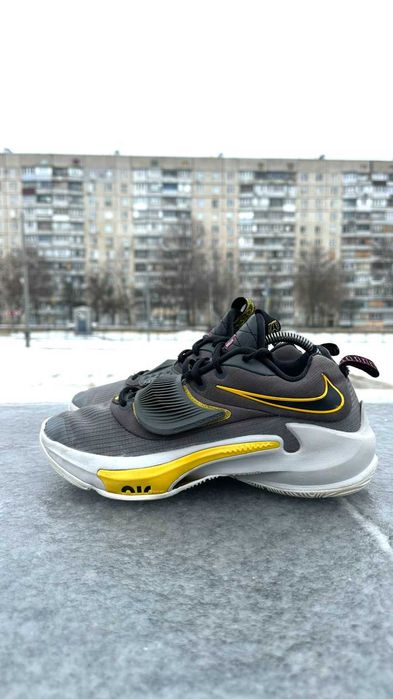 #4116 Nike Freak 3 [US 8.5|26.5 cm]