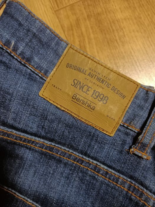 Jeansy Bershka 38 40
