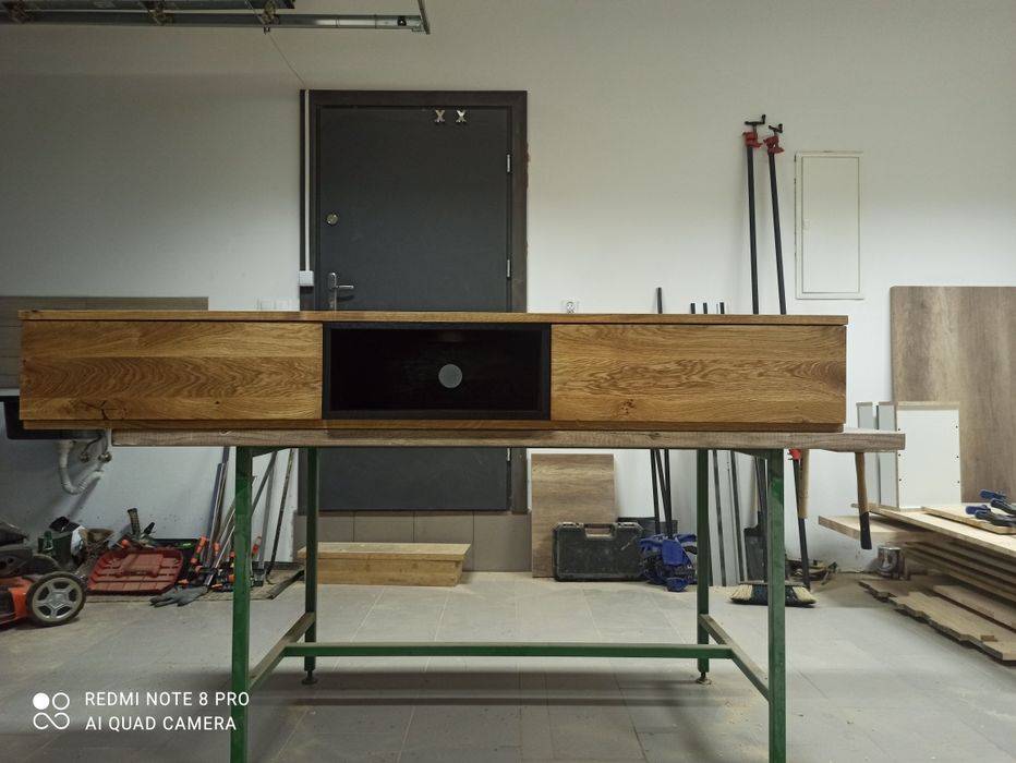 Szafka RTV ''Heda'' 150-200 cm lity dąb,  loft, lakier olej