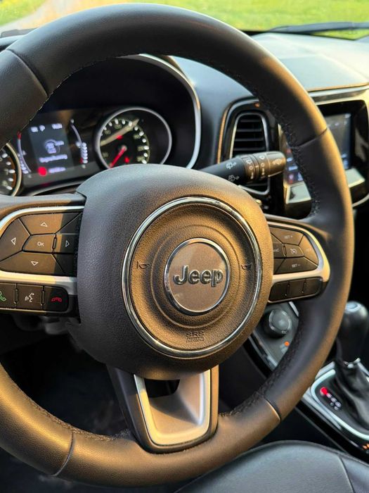Jeep Compass 2.4 Benzyna Longitude 4x4 Night Eagle