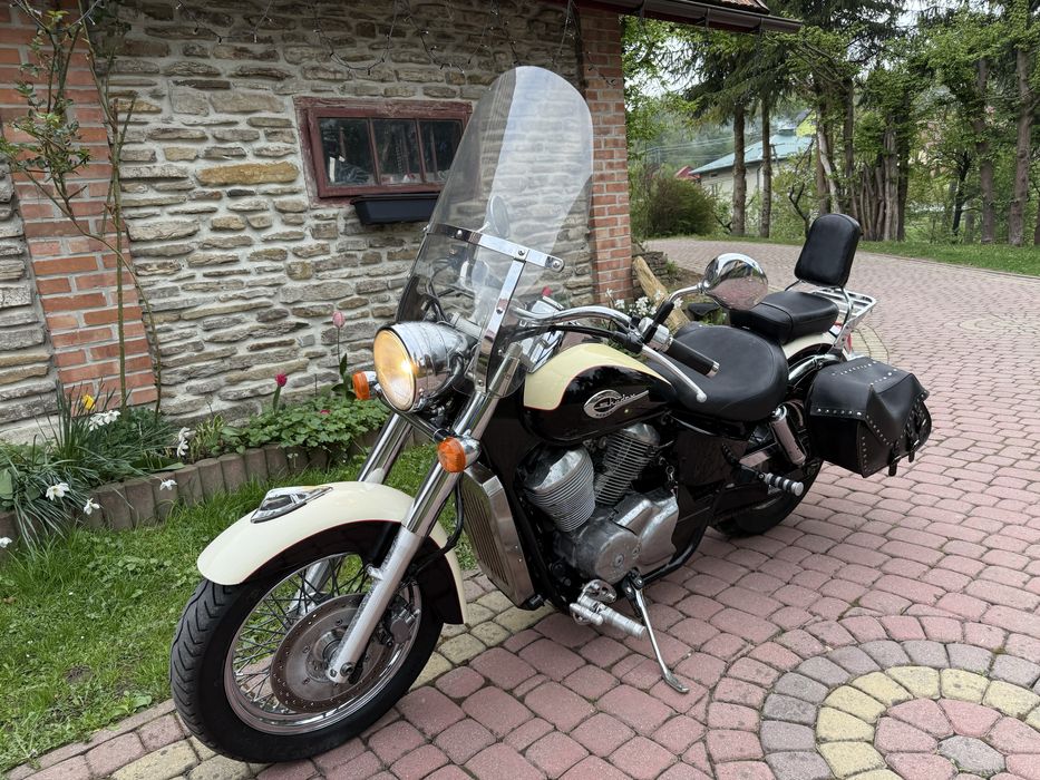 Honda Shadow VT750 C2