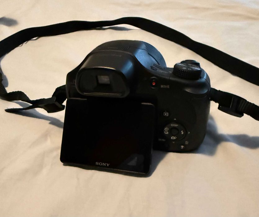 Câmara Sony Cyber-shot DSC-HX400V – Com Mala