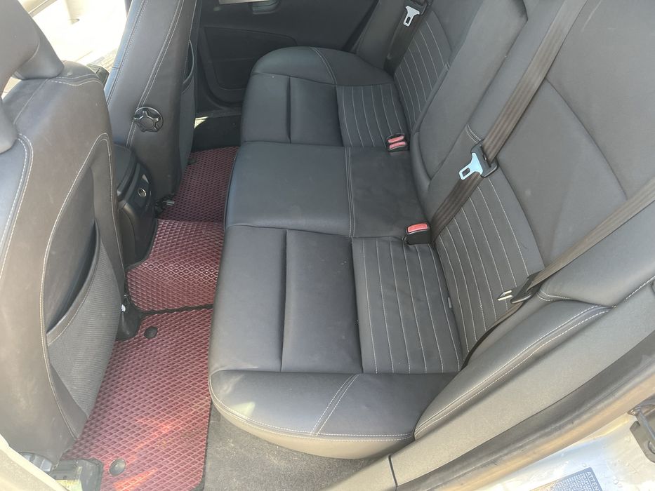 Volvo v50 2005 2.0d механіка