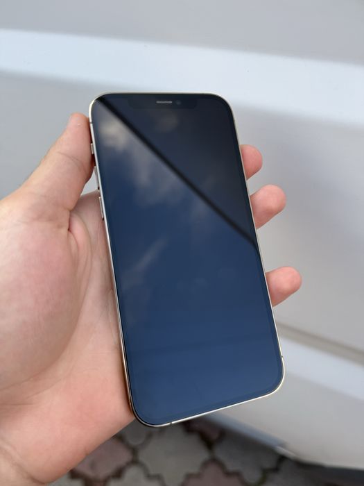 iPhone 12pro на 128гб