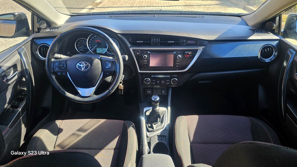 RESERVADO  Toyota Auris  1.4 D4D (Pack Sport+ Navi) 42 Mil Quilometros