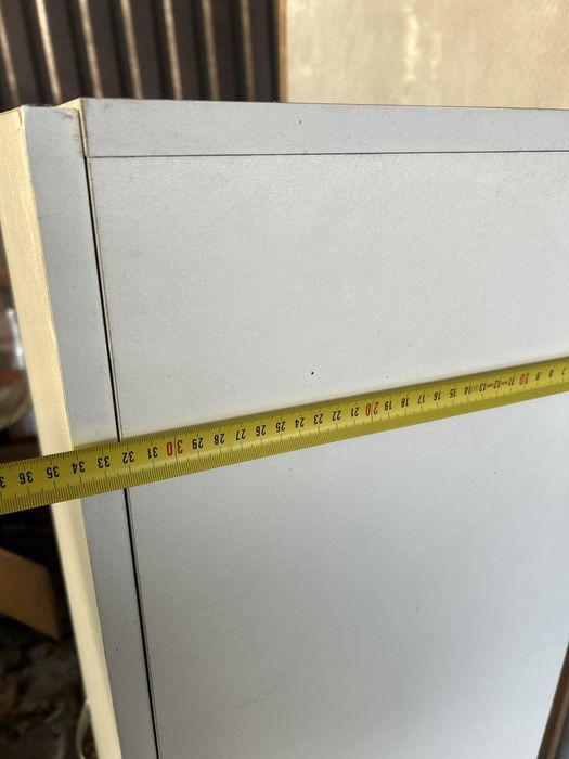 Офіснк крісло, шафа