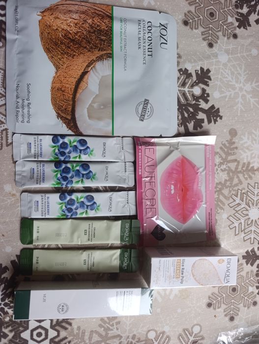 Косметика для обличчя