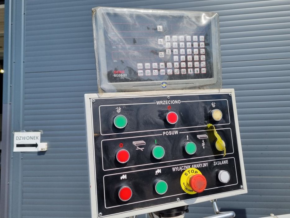 Frezarka uniwersalna kolumnowa UWF 120 cormak