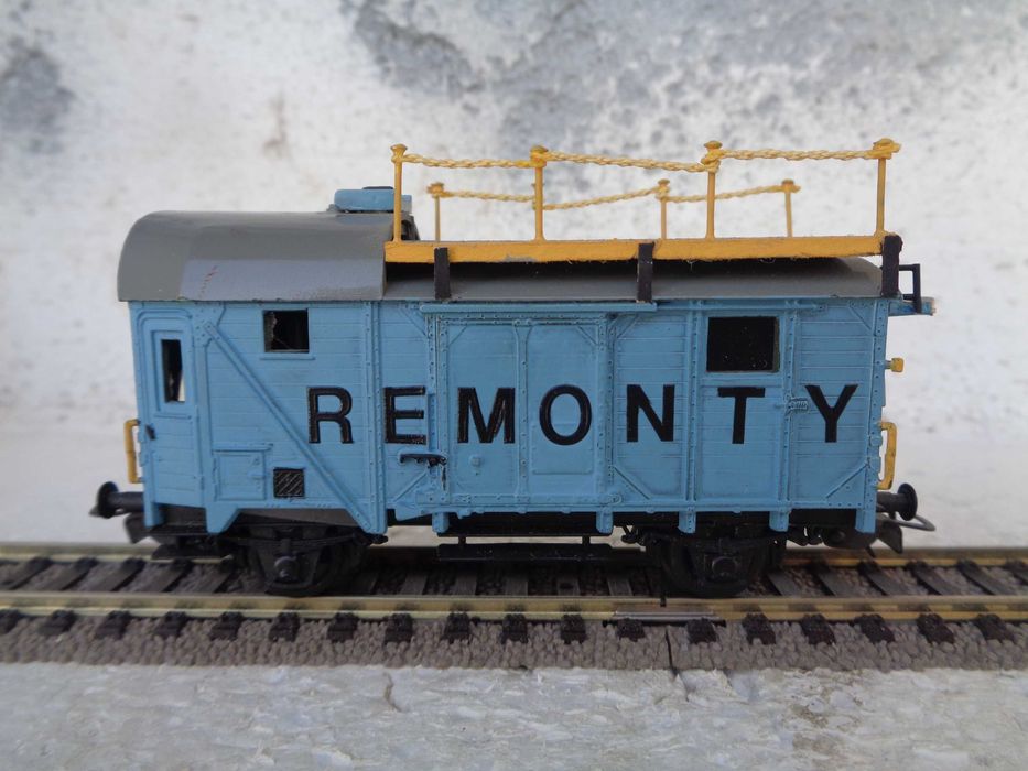 1:87 PIKO Vagão transformado para reparação de catenárias comboio